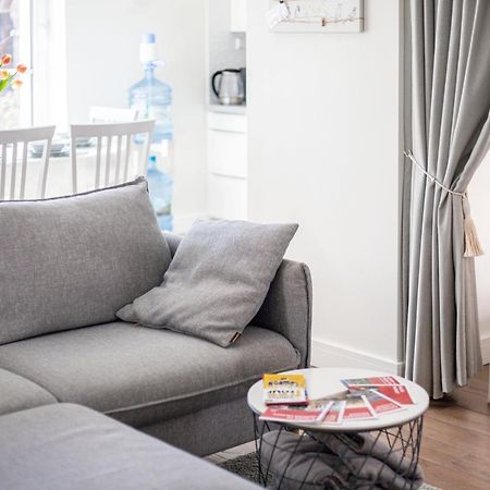 3 Bedroom Apartment 24H Self Check In, Free Parking, Ac, Fireplace فيلنيوس المظهر الخارجي الصورة